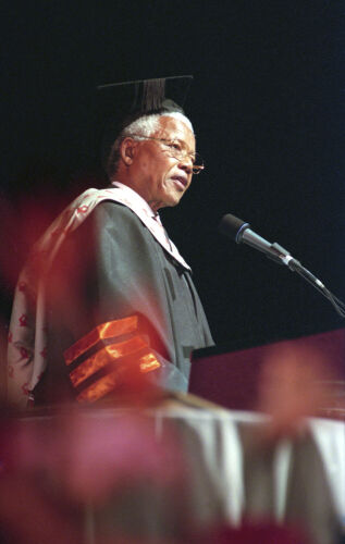 BG_BGO002: Honorary Doctorate Nelson Mandela