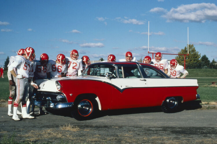 BW_AMC041: 1955 Ford Crown Victoria