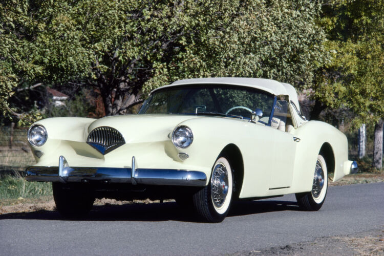 BW_AMC054: 1954 Kaiser Darrin