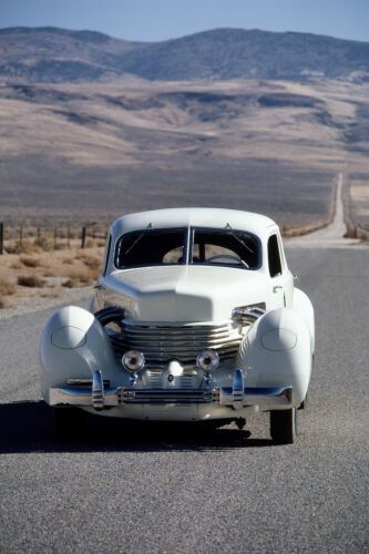 BW_AMC057: 1936 Cord Westchester Sedan Model 810