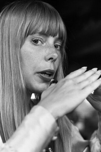 BW_JOM003: Joni Mitchell