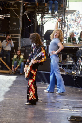 Jimmy Page and Robert Plant : Photograph: BW_LZ014 | Iconic Licensing