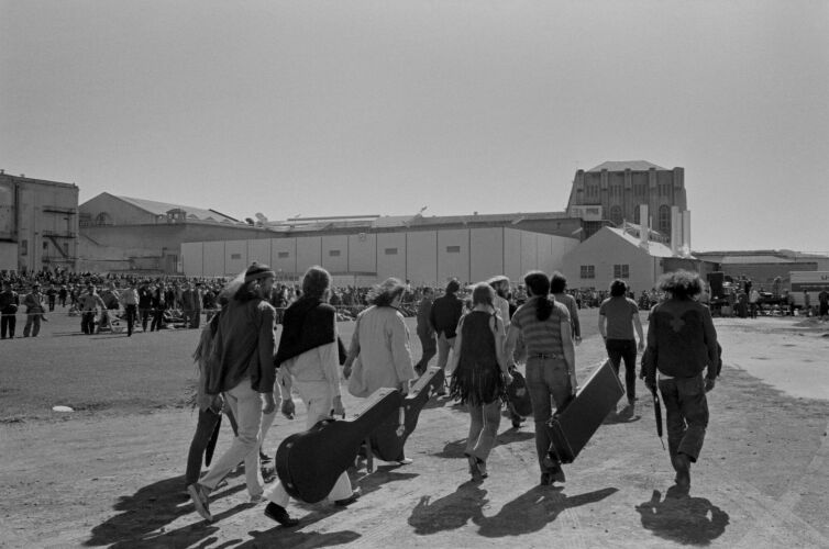 BW_SQ001: San Quentin concert for Bread & Roses