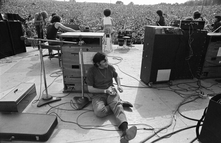 BW_WS010: Bill Graham backstage