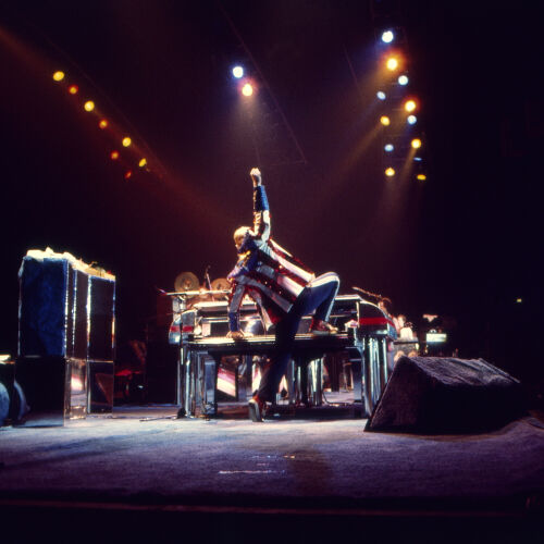 DN_EJ024: Elton John