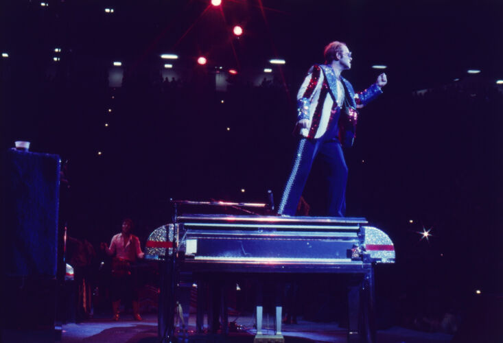 DN_EJ042: Elton John