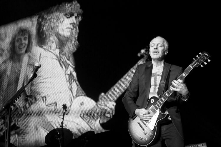 DOR_PEF005: Peter Frampton