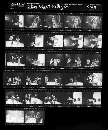 EC_3DogNight_093: Three Dog Night