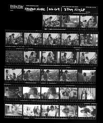 EC_3DogNight_095: Three Dog Night