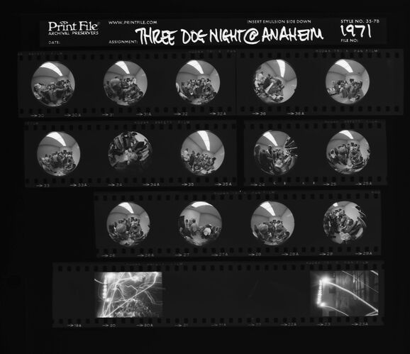 EC_3DogNight_1041: Three Dog Night