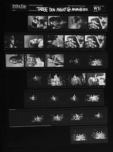 EC_3DogNight_1042: Three Dog Night