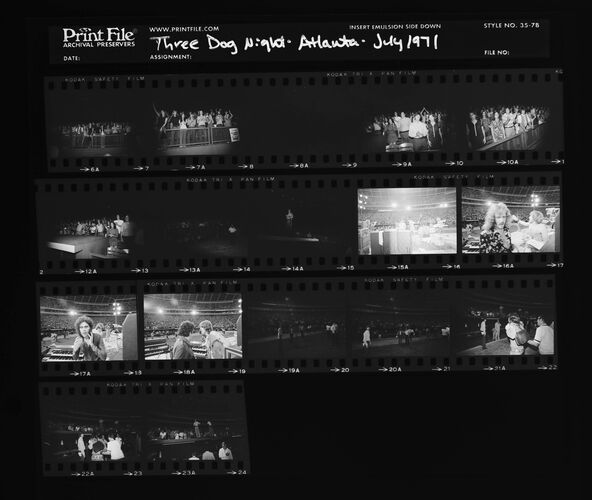 EC_3DogNight_1093: Three Dog Night