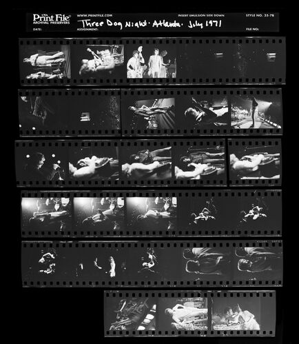 EC_3DogNight_1098: Three Dog Night