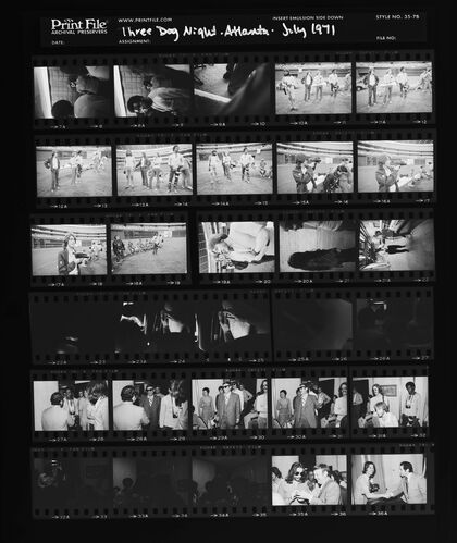 EC_3DogNight_1103: Three Dog Night