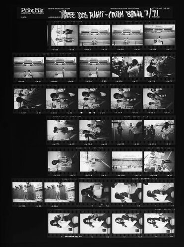 EC_3DogNight_1108: Three Dog Night