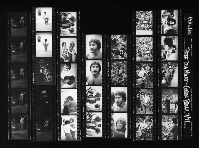 EC_3DogNight_1109: Three Dog Night