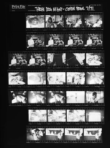 EC_3DogNight_1112: Three Dog Night