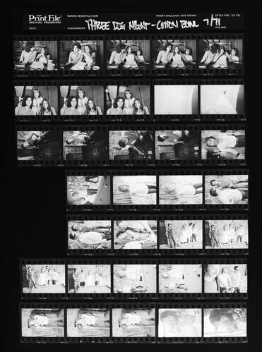 EC_3DogNight_1113: Three Dog Night