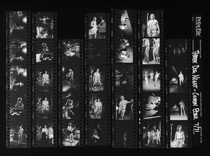 EC_3DogNight_1116: Three Dog Night