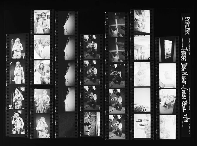 EC_3DogNight_1117: Three Dog Night