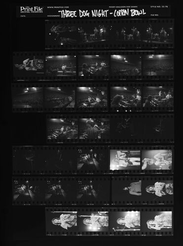 EC_3DogNight_1123: Three Dog Night