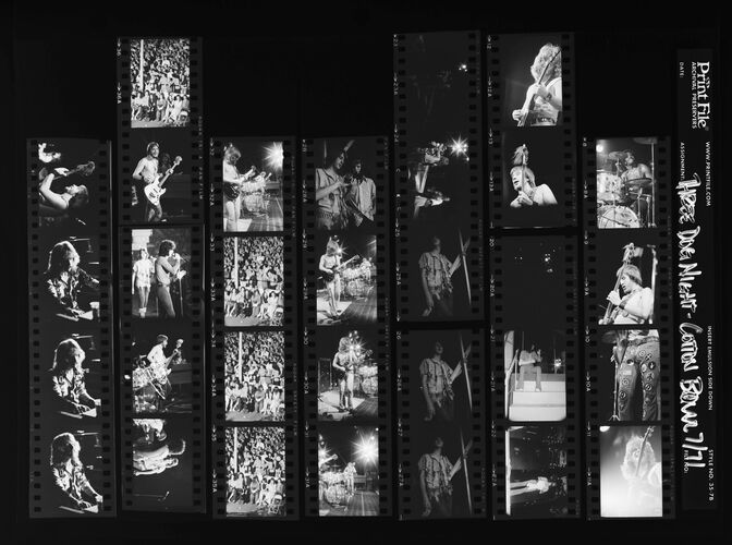 EC_3DogNight_1124: Three Dog Night