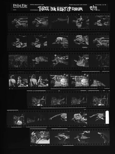 EC_3DogNight_1132: Three Dog Night