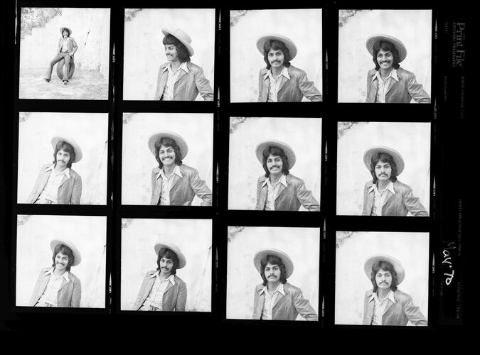 EC_3DogNight_284: Three Dog Night