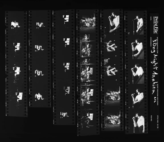 EC_3DogNight_430: Three Dog Night