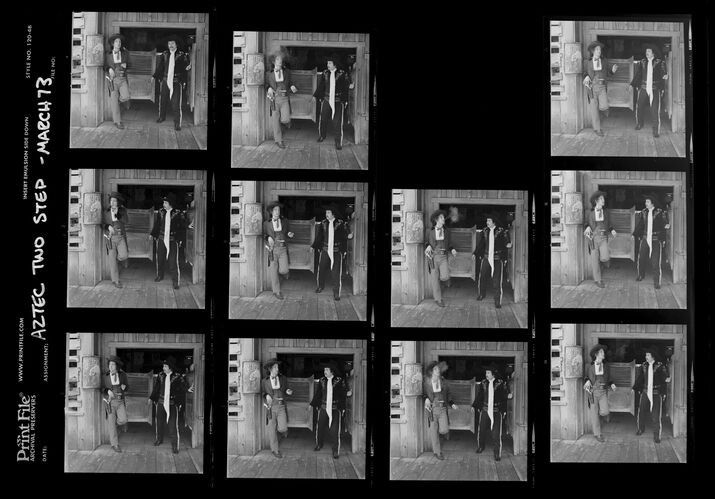 EC_AztecTwo-Step_005: Aztec Two-Step