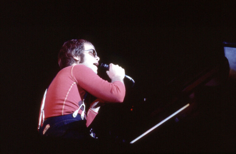 EC_EJ053: Elton John