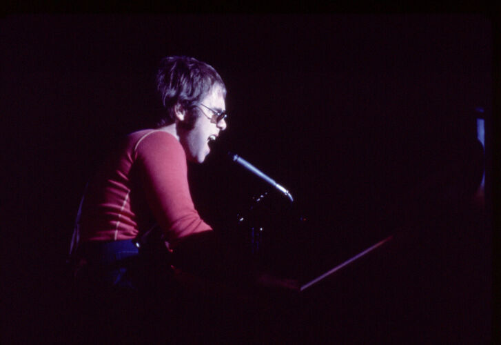 EC_EJ054: Elton John