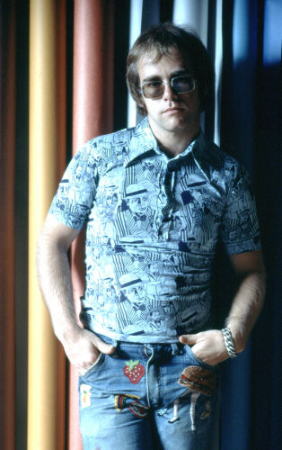 EC_EJ142: Elton John