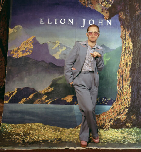 EC_EJ218: Elton John