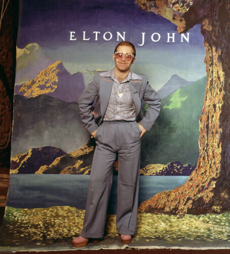 EC_EJ220: Elton John