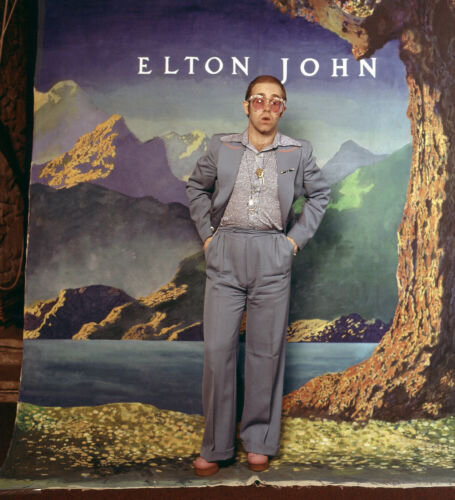 EC_EJ228: Elton John