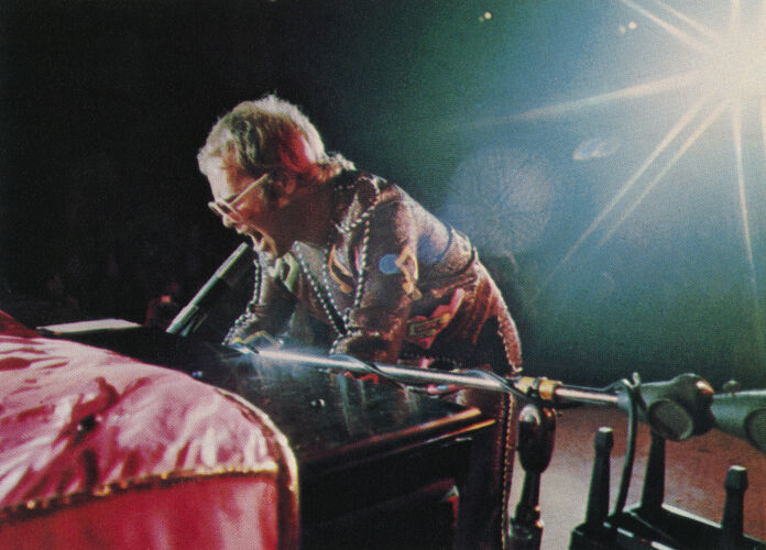 EC_EJ392: Elton John