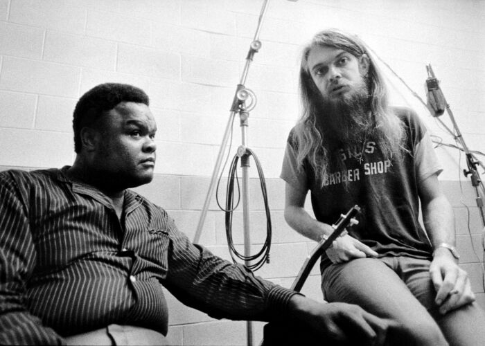 EC_FKinLJ001: Freddie King an Leon Russell in the studio