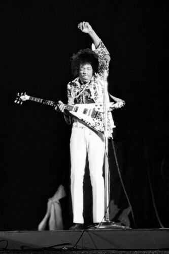 EC_JH055: Hendrix at Hollywood Bowl1967