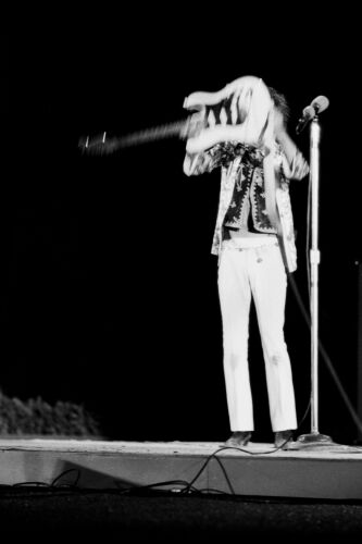 EC_JH056: Hendrix at Hollywood Bowl1967