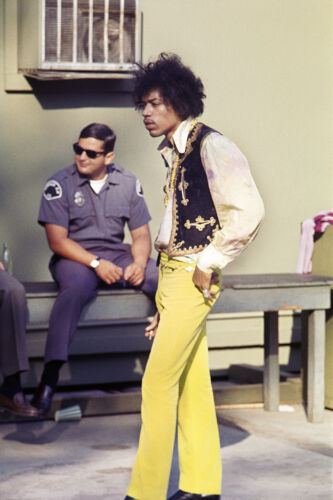 EC_JH064: Hendrix Smoking