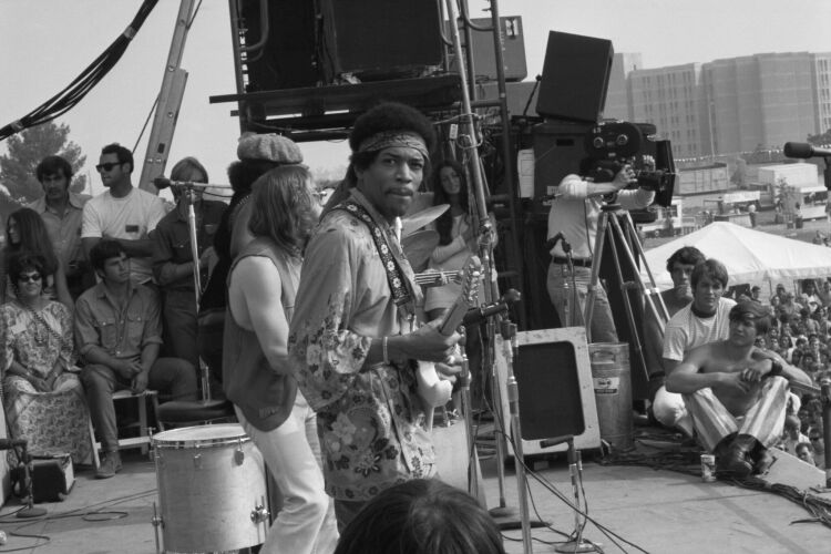 EC_JH162: Jimi Hendrix at Newport Pop Festival