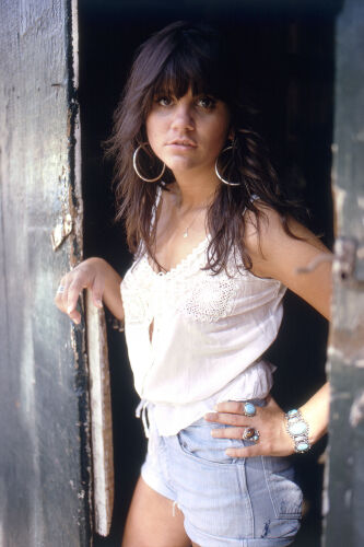 EC_LR013: Linda Ronstadt