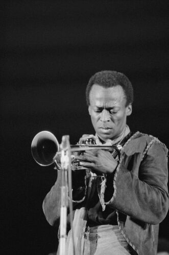 EC_MD009: Miles Davis