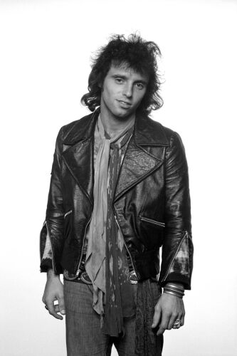 EC_NL011: Nils Lofgren