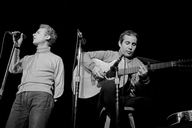 EC_SG001: Simon & Garfunkel on stage