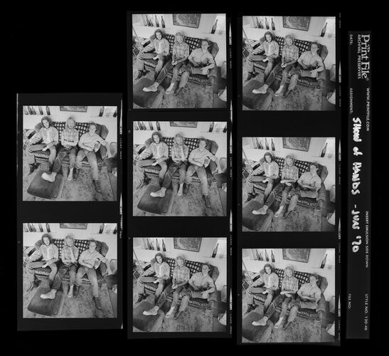 EC_ShowofHands_001: Show of Hands