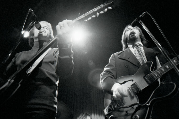 EC_TBB011: Al Jardine and Carl Wilson