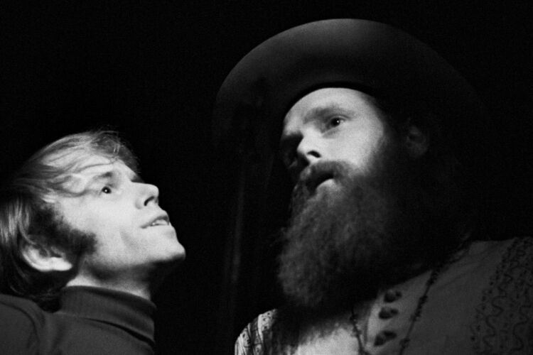 EC_TBB017: Al Jardine and Mike Love