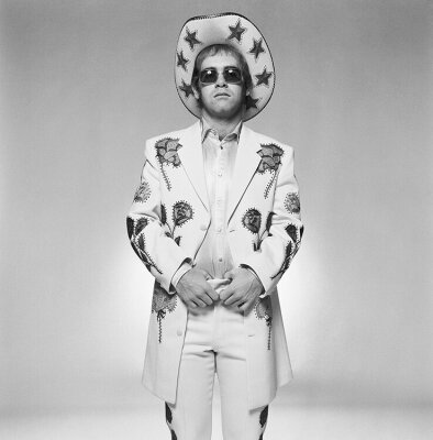 EJ318 : Elton John - Iconic Images